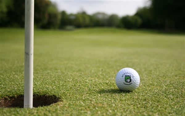 Sportieve golfarrangementen