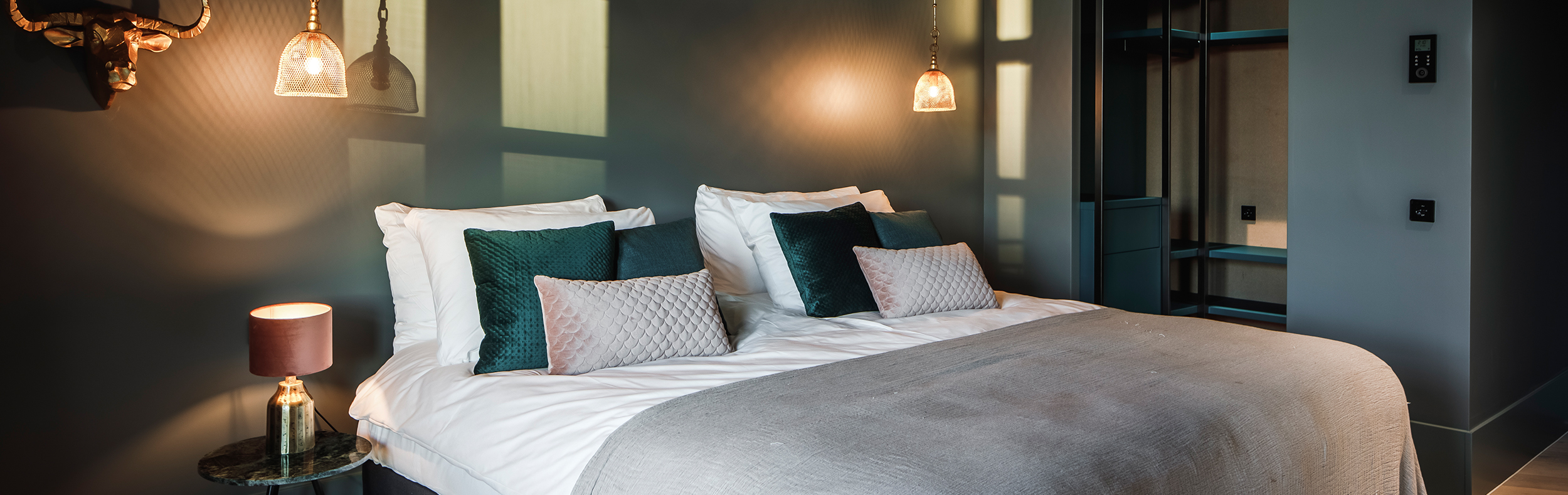 View the suites of the hotels