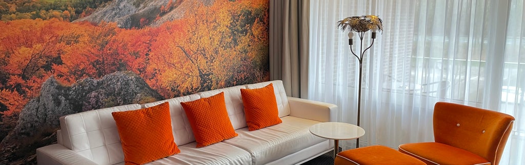 Familyroom Orange