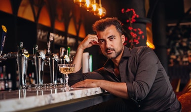 Schrijver en televisiemaker Özcan Akyol Schrijver en televisiemaker Özcan Akyol