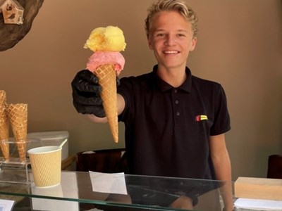 Medewerker Boslounge