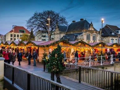 Ontdek betoverende kerstmarkten en prachtige winteractiviteiten