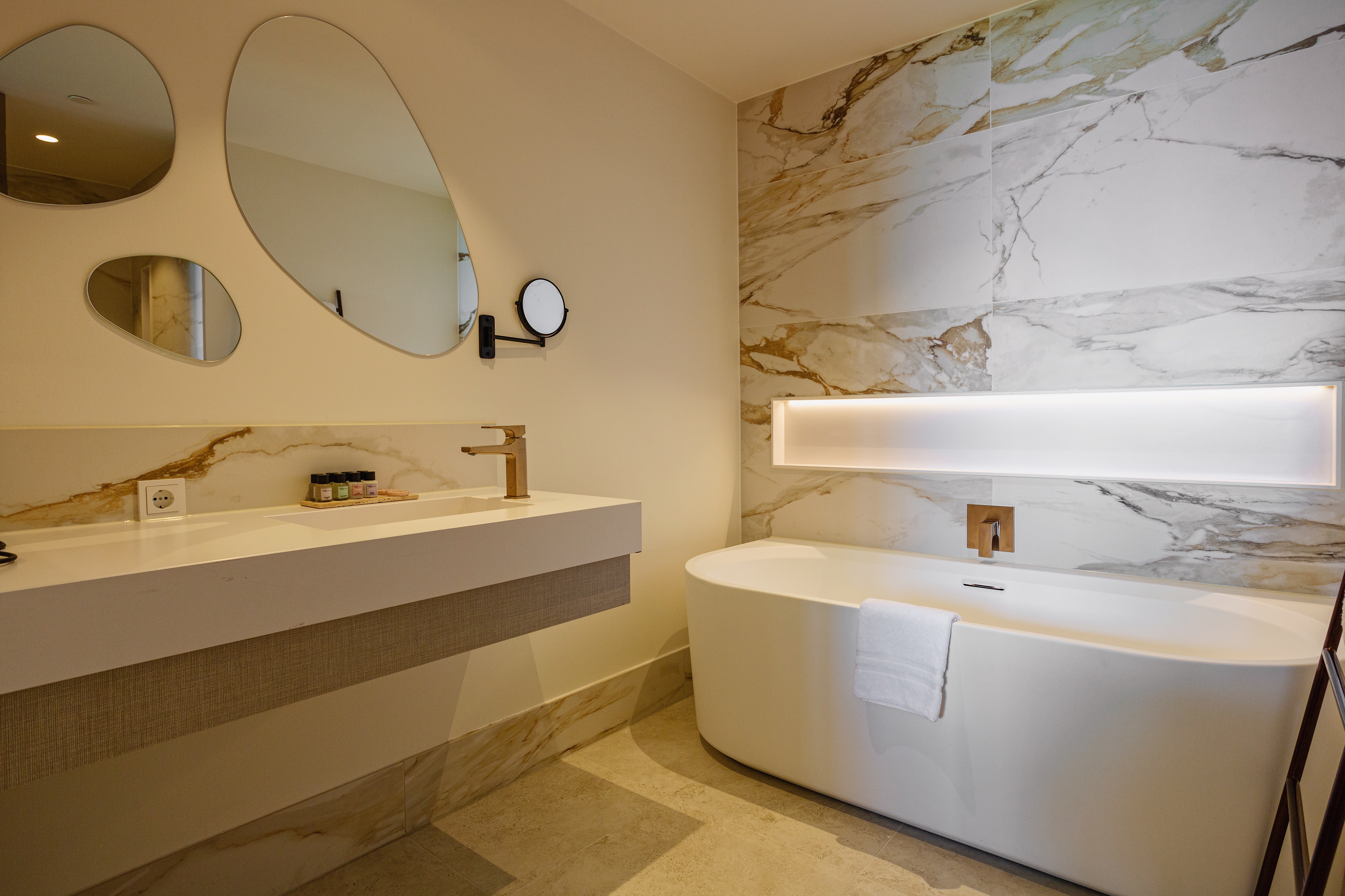 Komfortzimmer mit Balkon