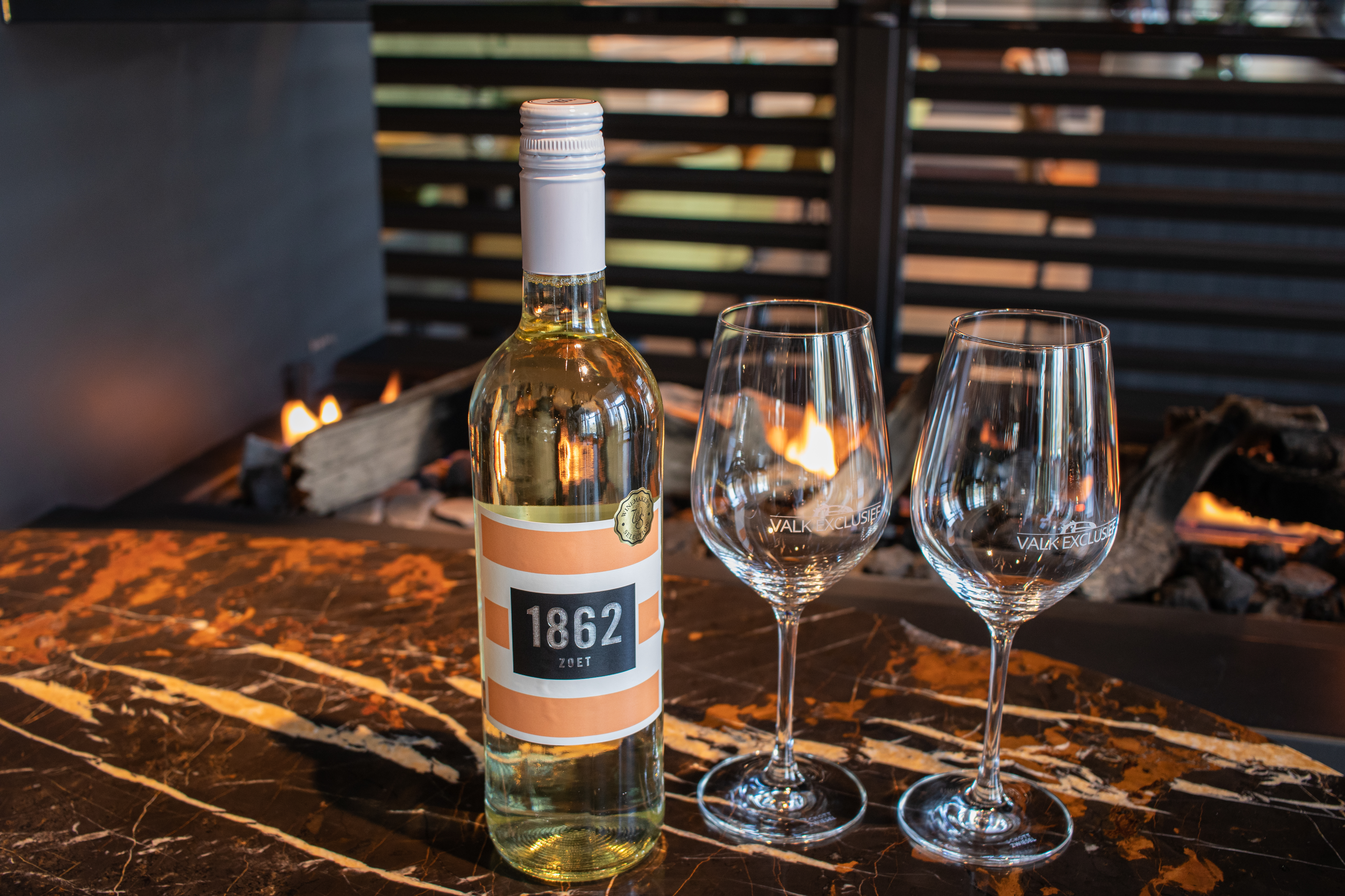 Fles huiswijn wit zoet € 27,50