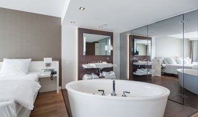 Hotelkamers met jacuzzi Hotelkamers met jacuzzi