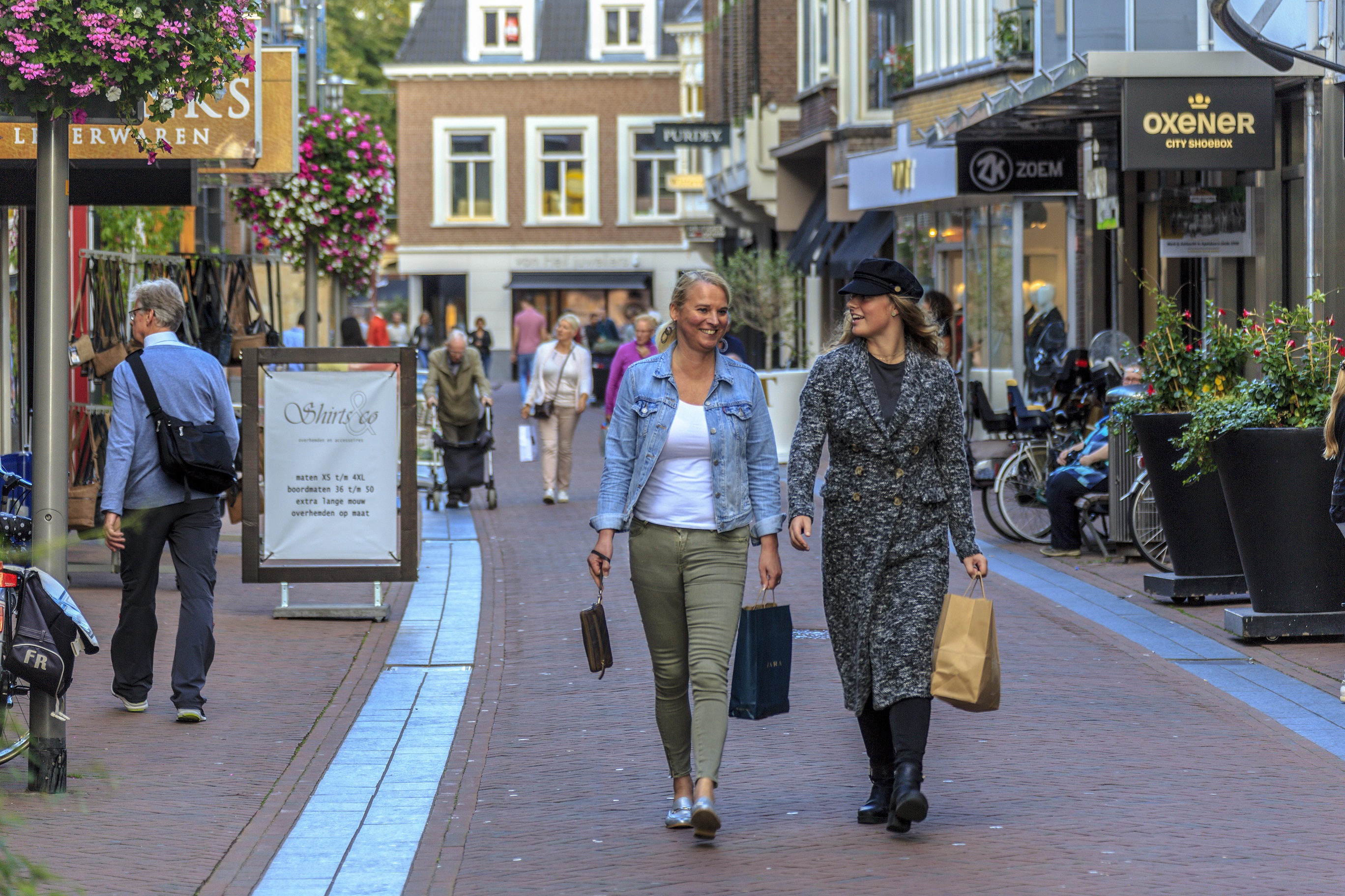 Geschäfte und Märkte