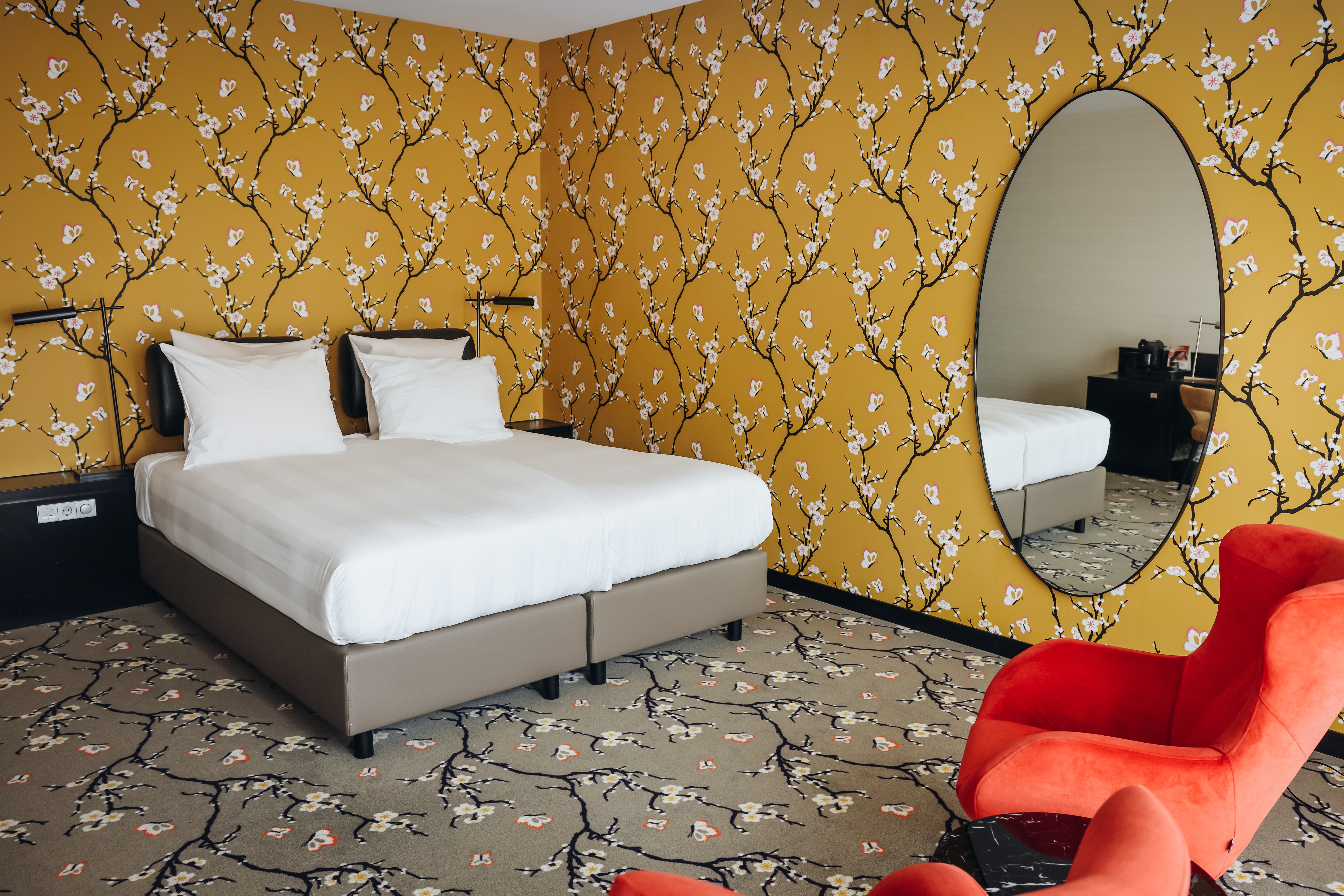 Knusse Kamer met whirlpool en rainshower