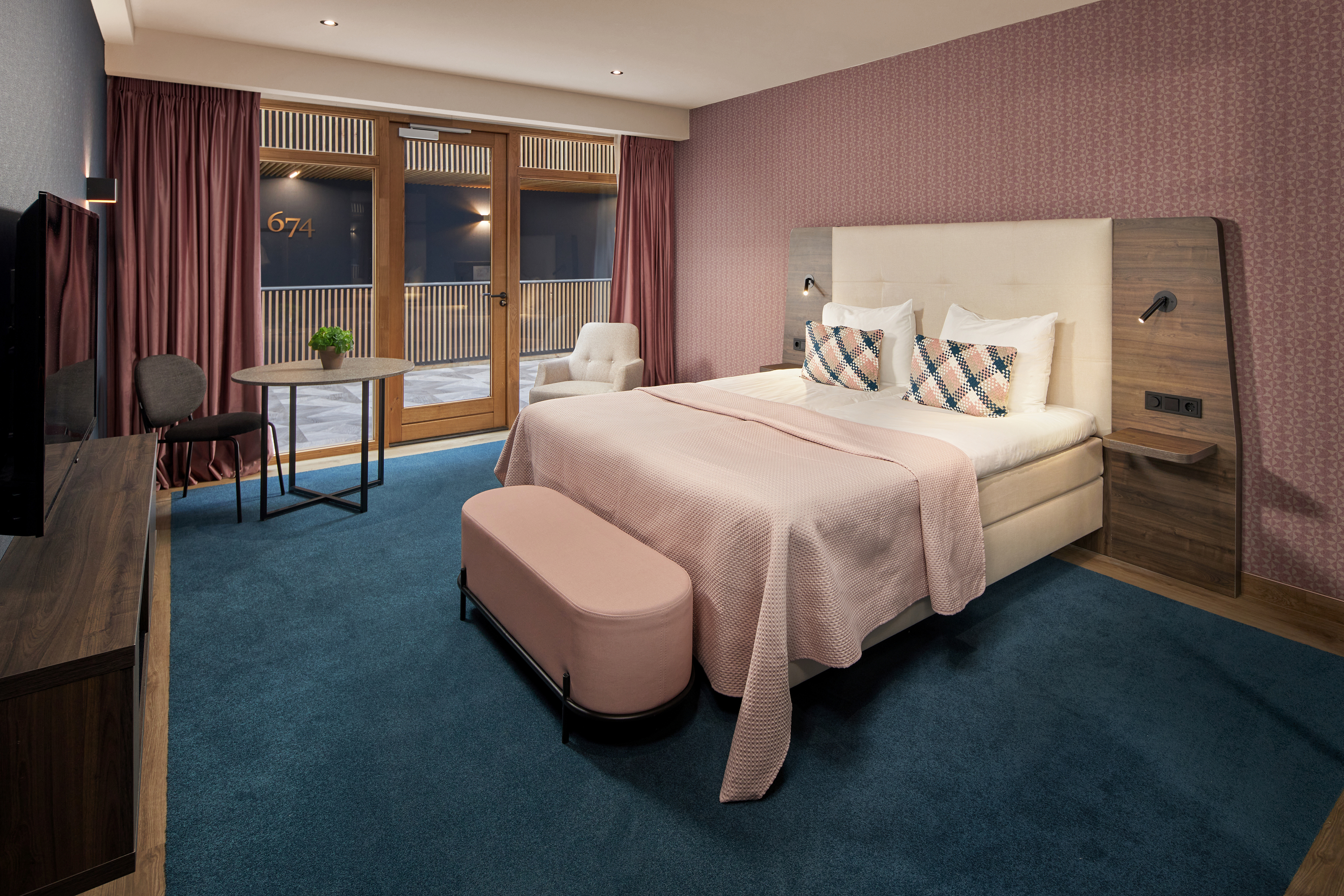 Deluxe+ Atrium Zimmer