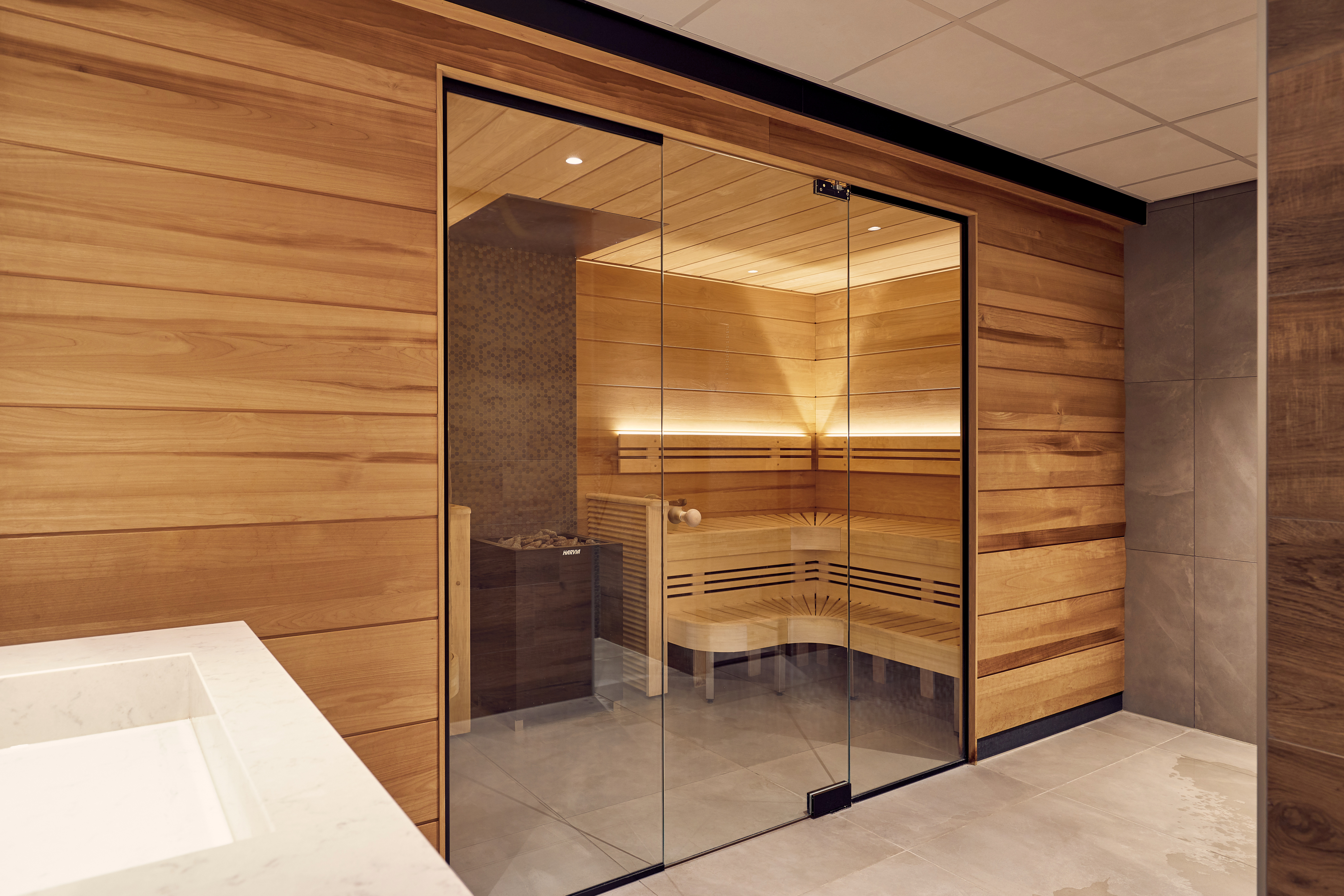 Finnischen Sauna (70°-90°)