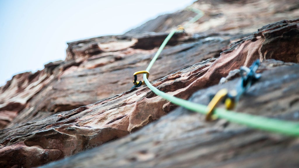 rope setup for rock climbing