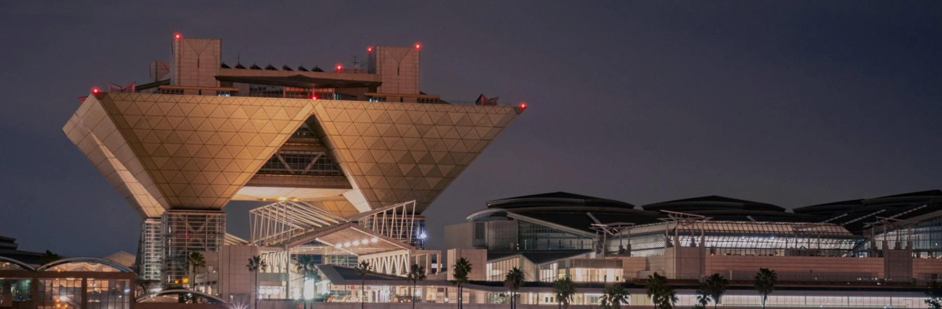 [.jpg] View of Tokyo Big Sight exhibition center in Tokyo, Japan, the venue for CPHI Japan 2026.
