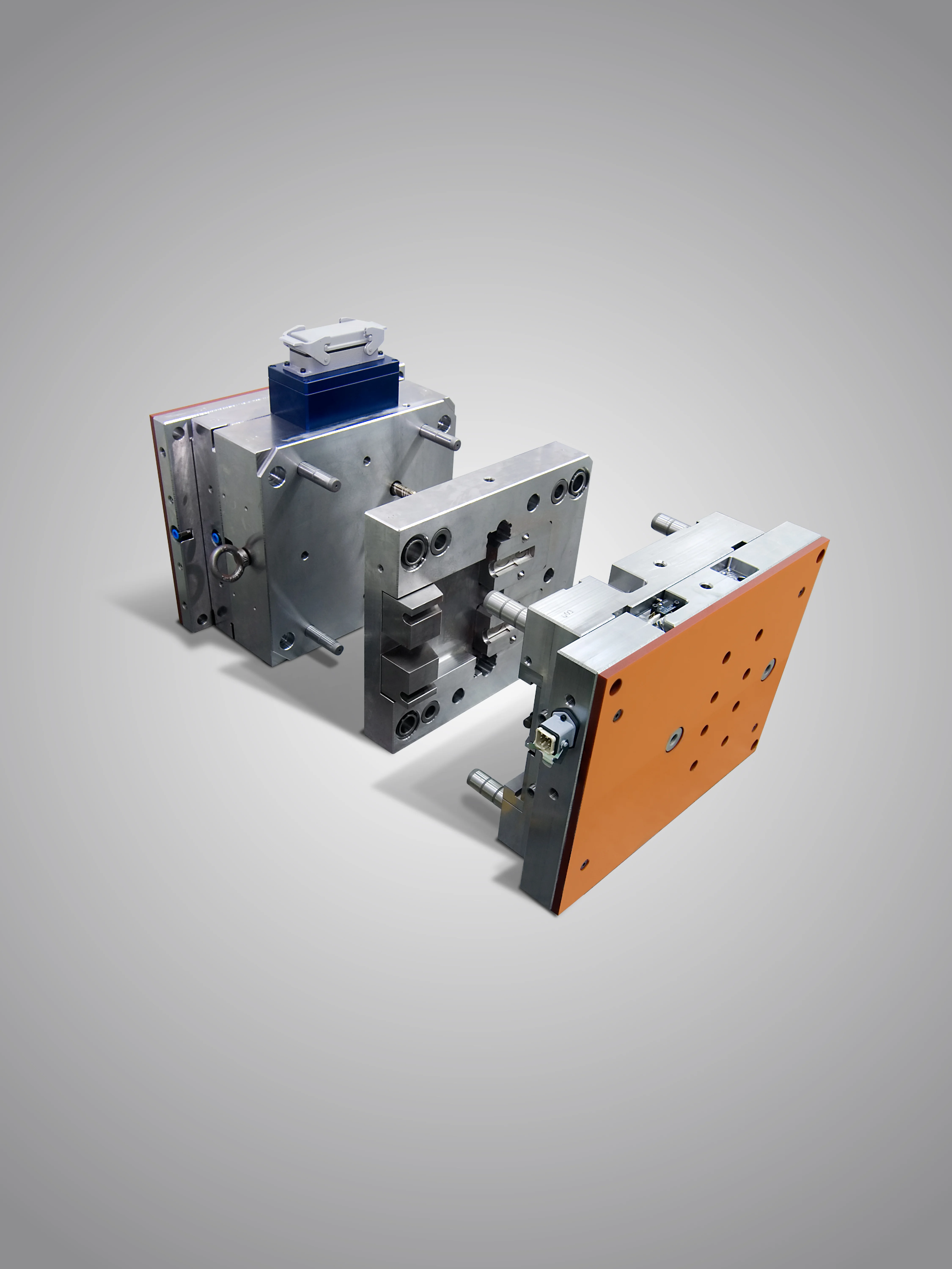 history-2007-in-house-tooling-first-mold-bg-shl-advantec