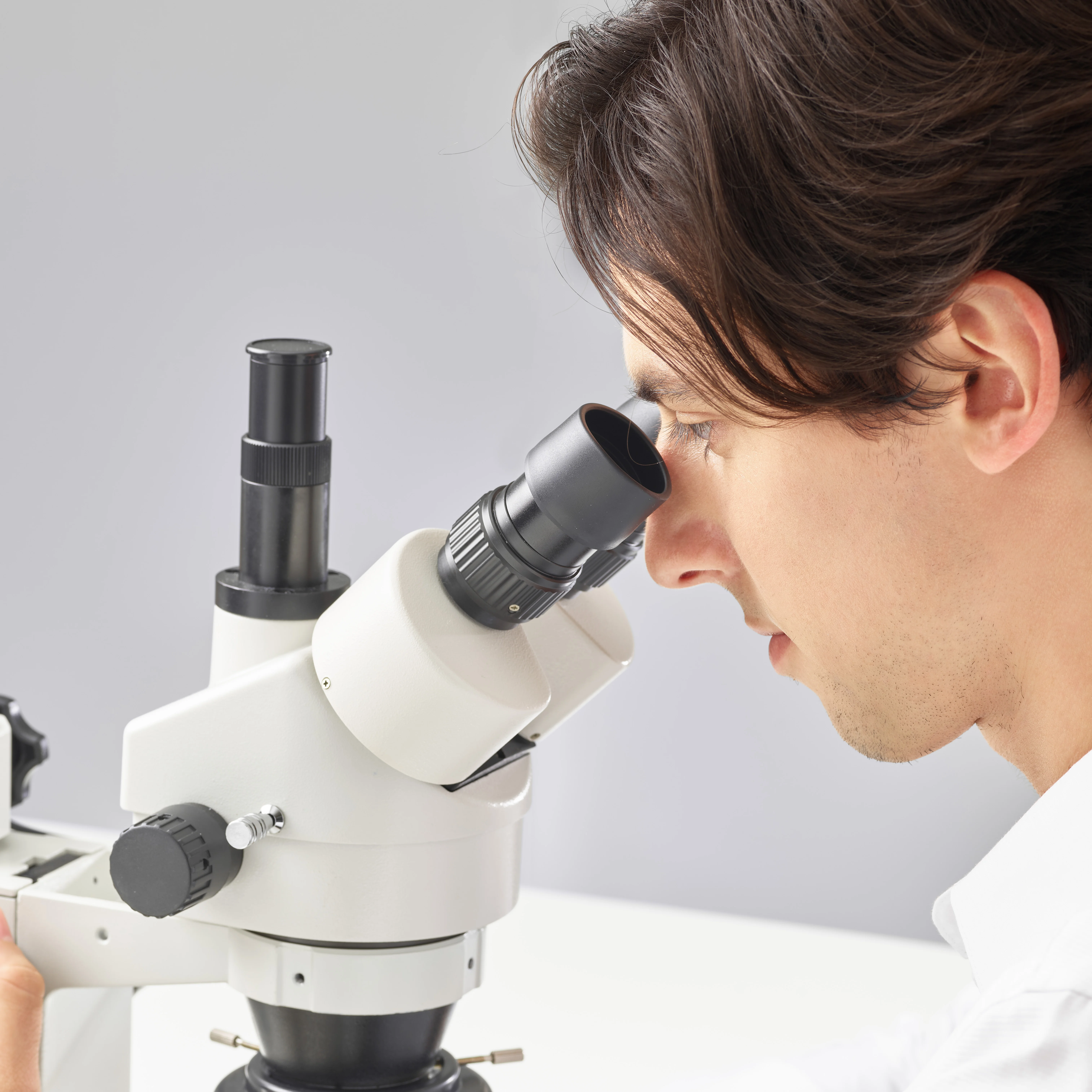 industry-solutions-expertise-testing-equipment-markets-diagnostics-shl-advantec