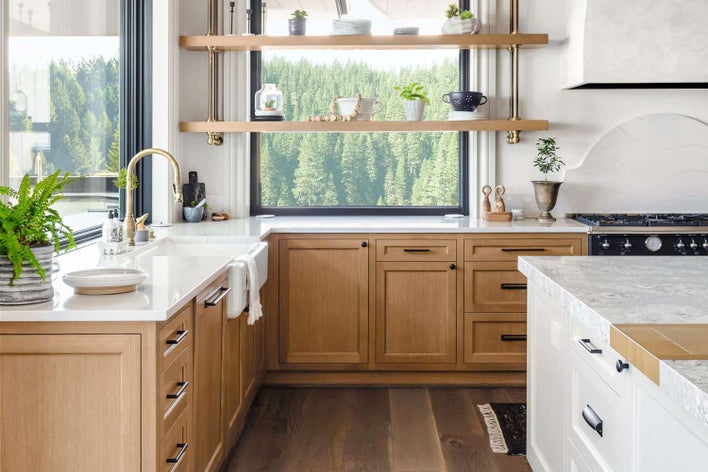 Clean and Warm Kitchen Clean and Warm Kitchen