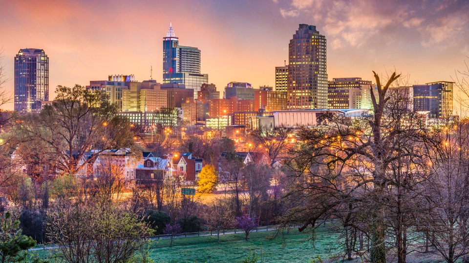 Who We Serve > Public Sector > States & Municipalities - hero