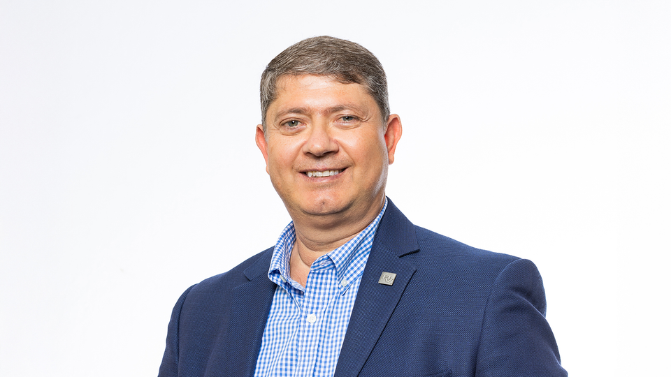 Mario Azar Bio