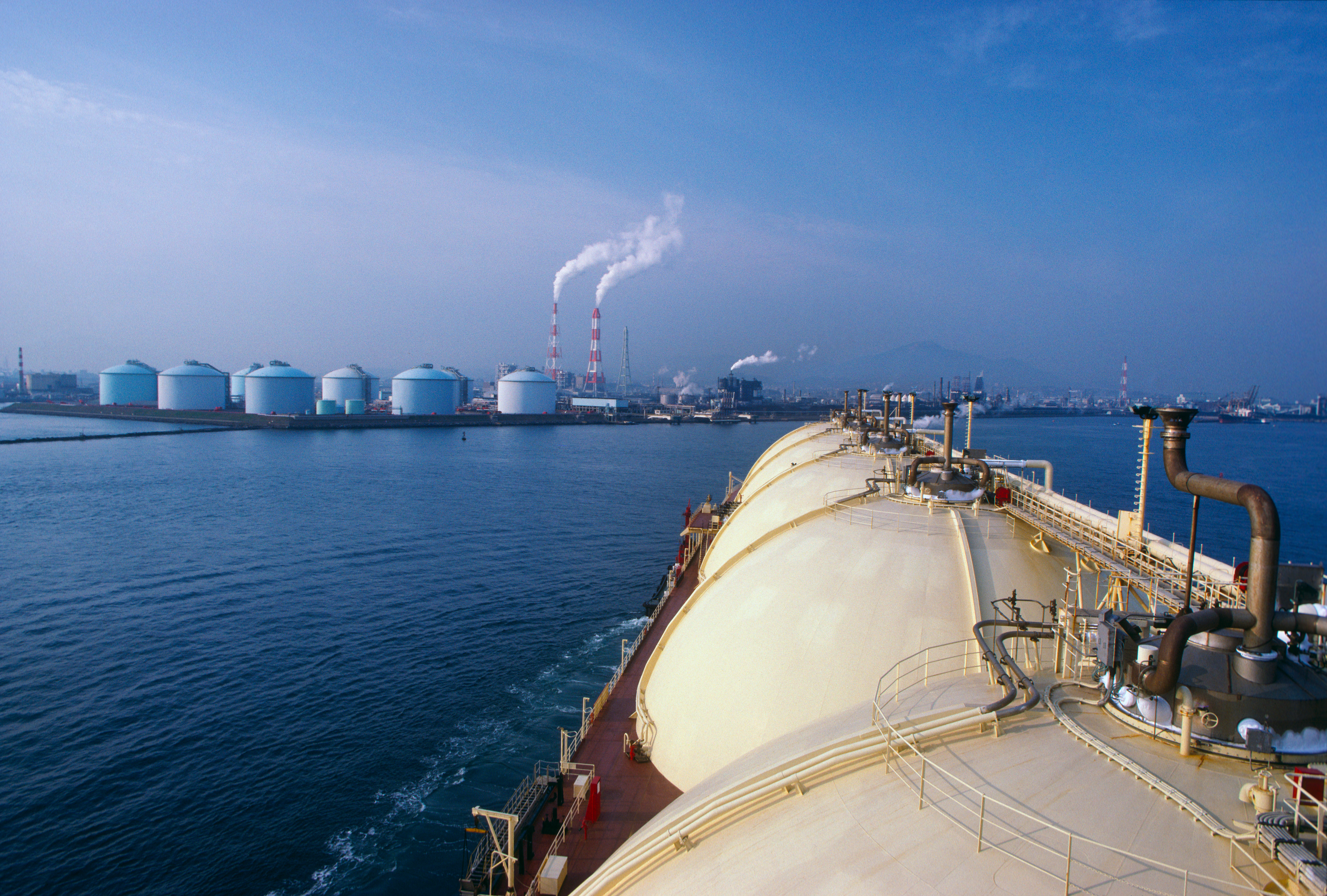 floating liquid natural gas transportation