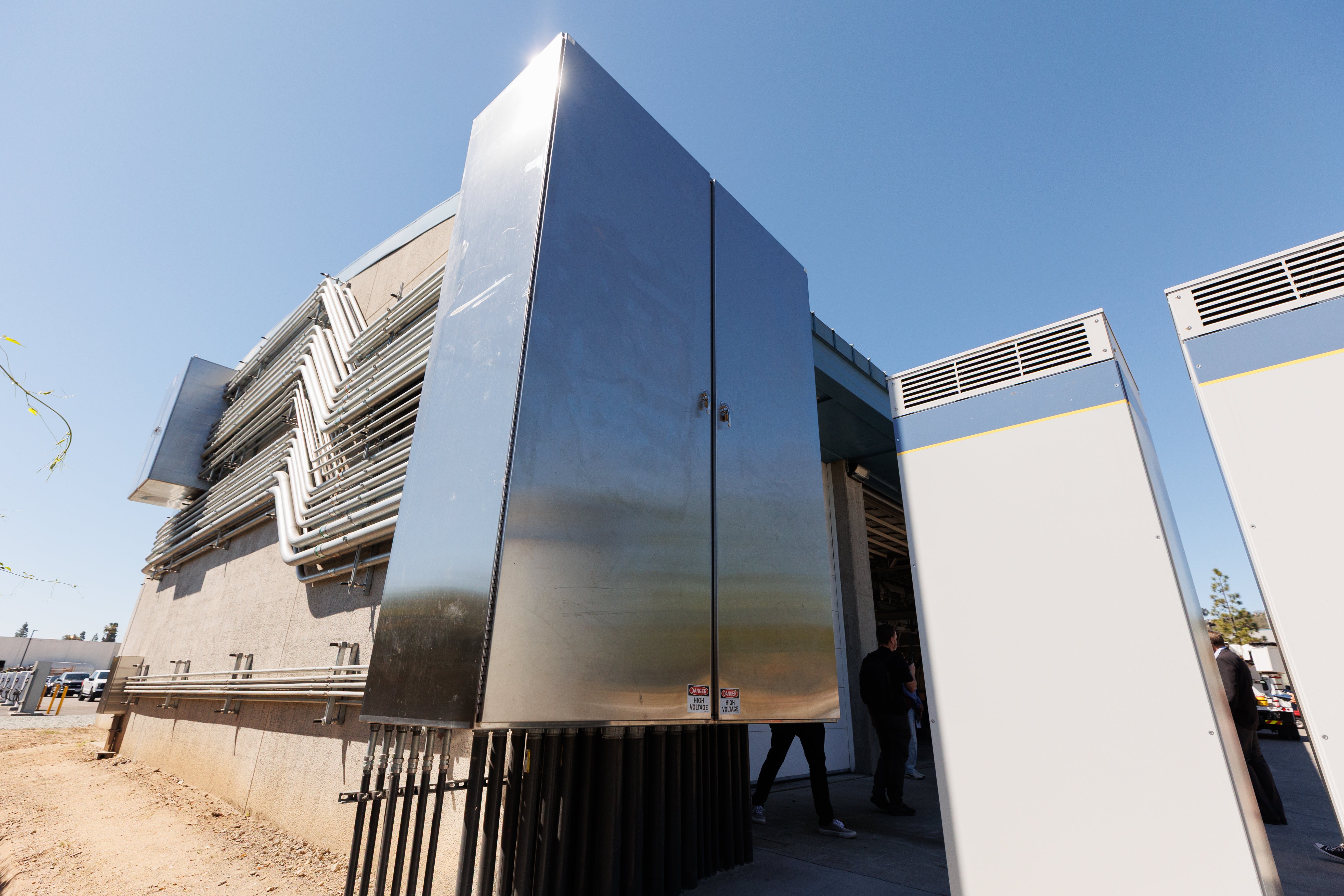 Helix ribbon cutting