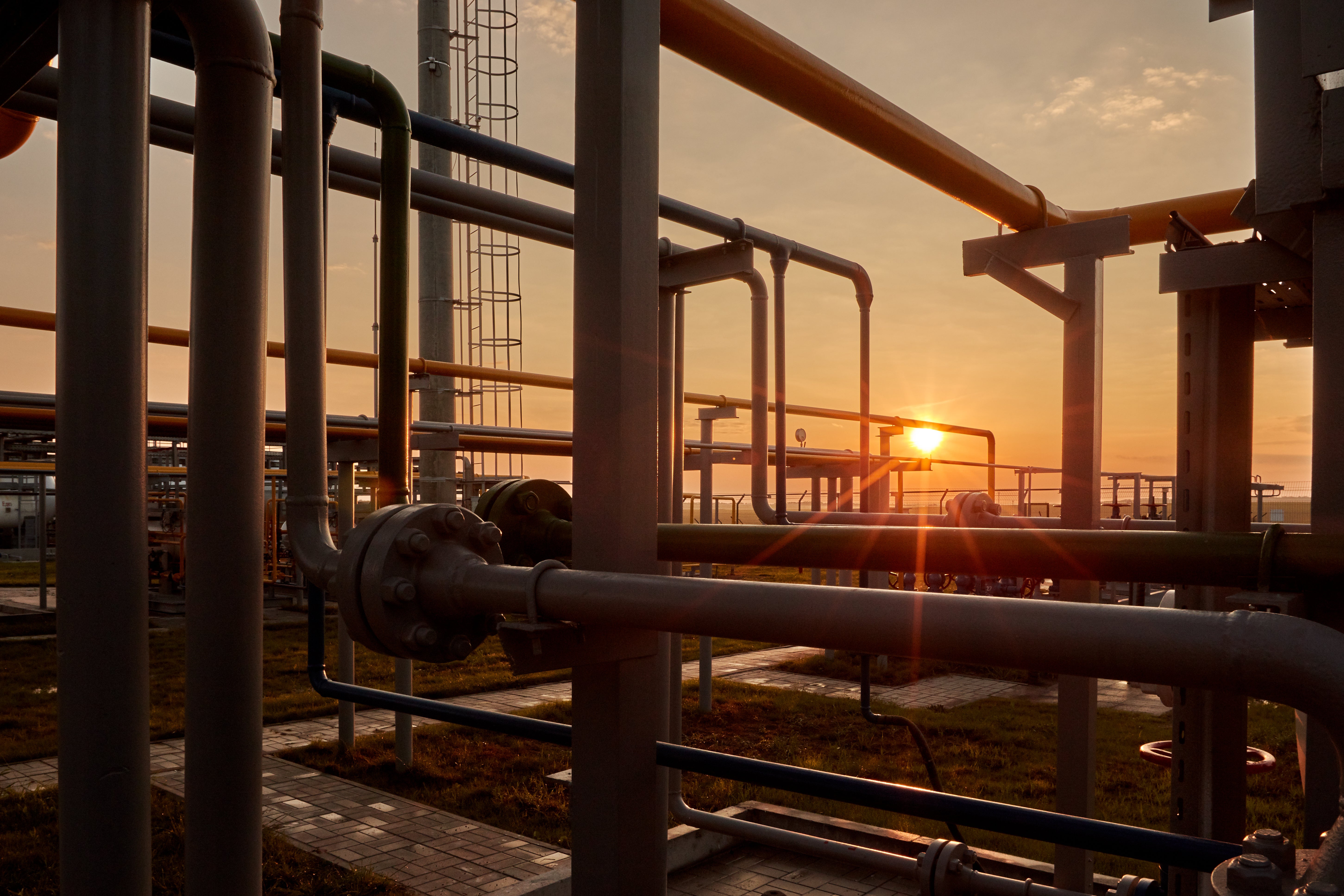 Pipeline system at gas processing plant