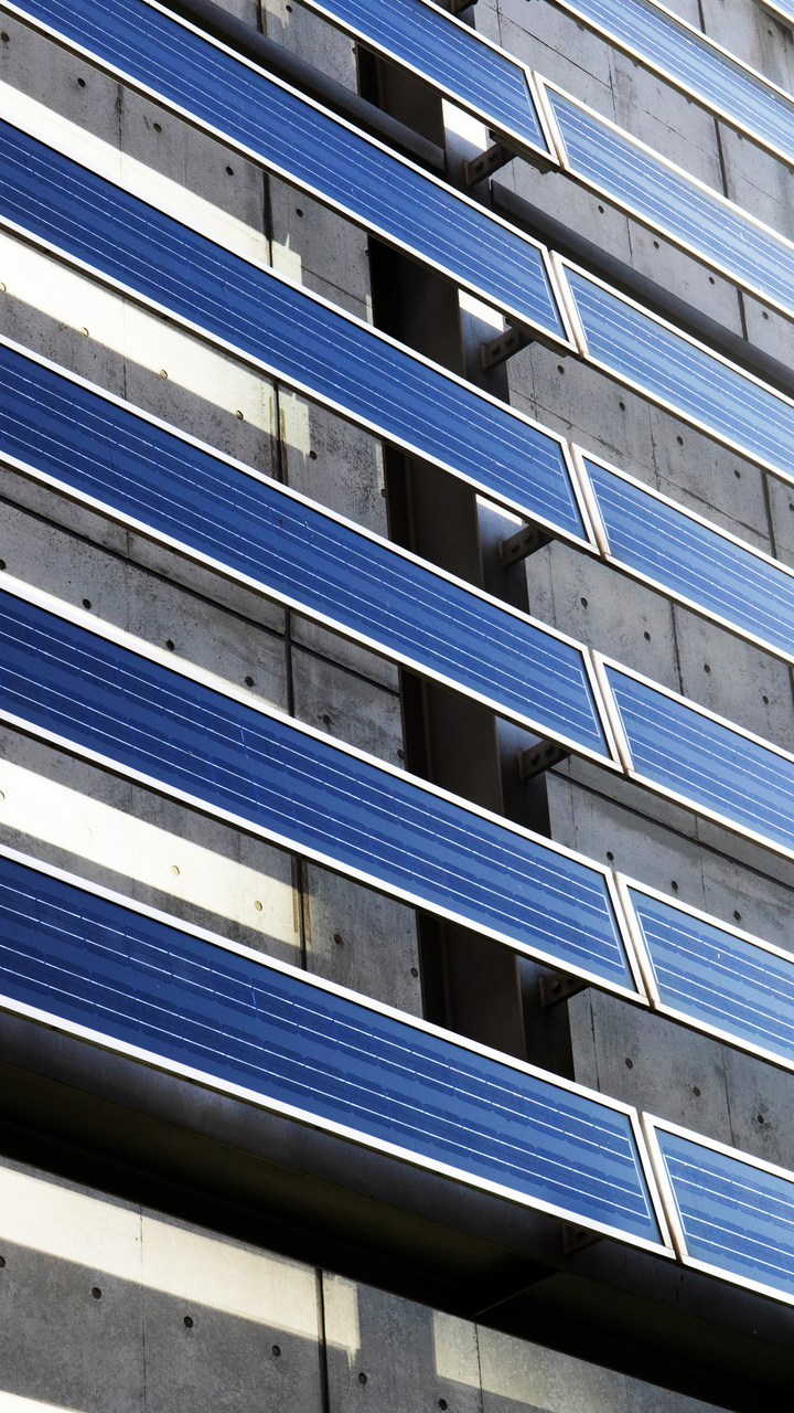 Distribution Energy Storage Solar