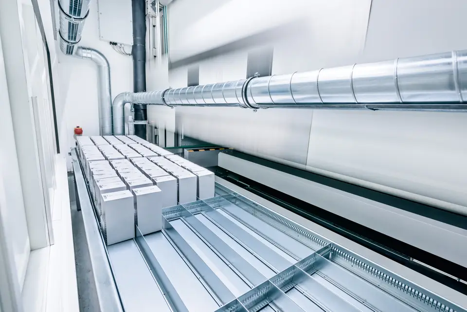 Showing a Vertical Lift Module with drying technology from inside