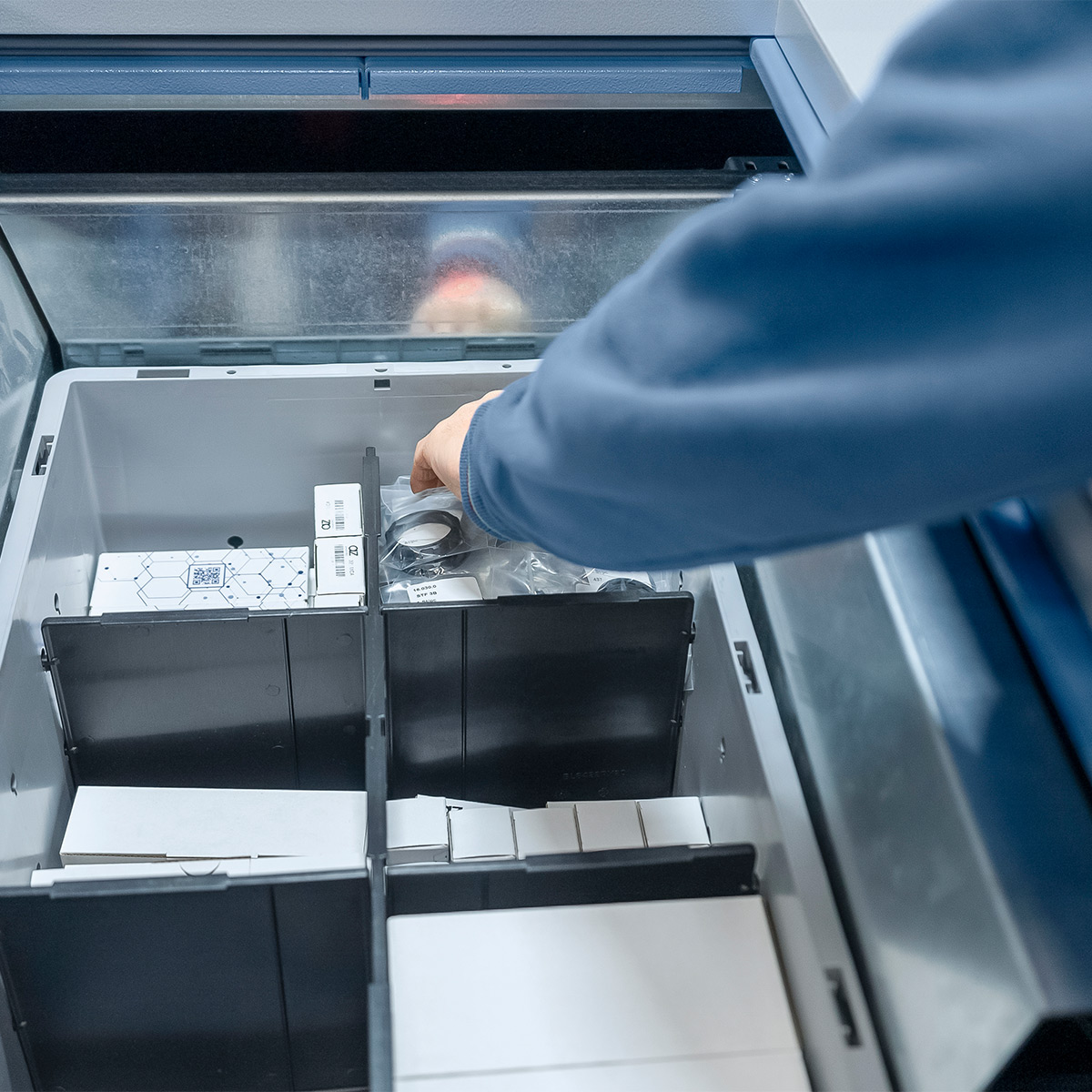 Kardex boxes for VBM