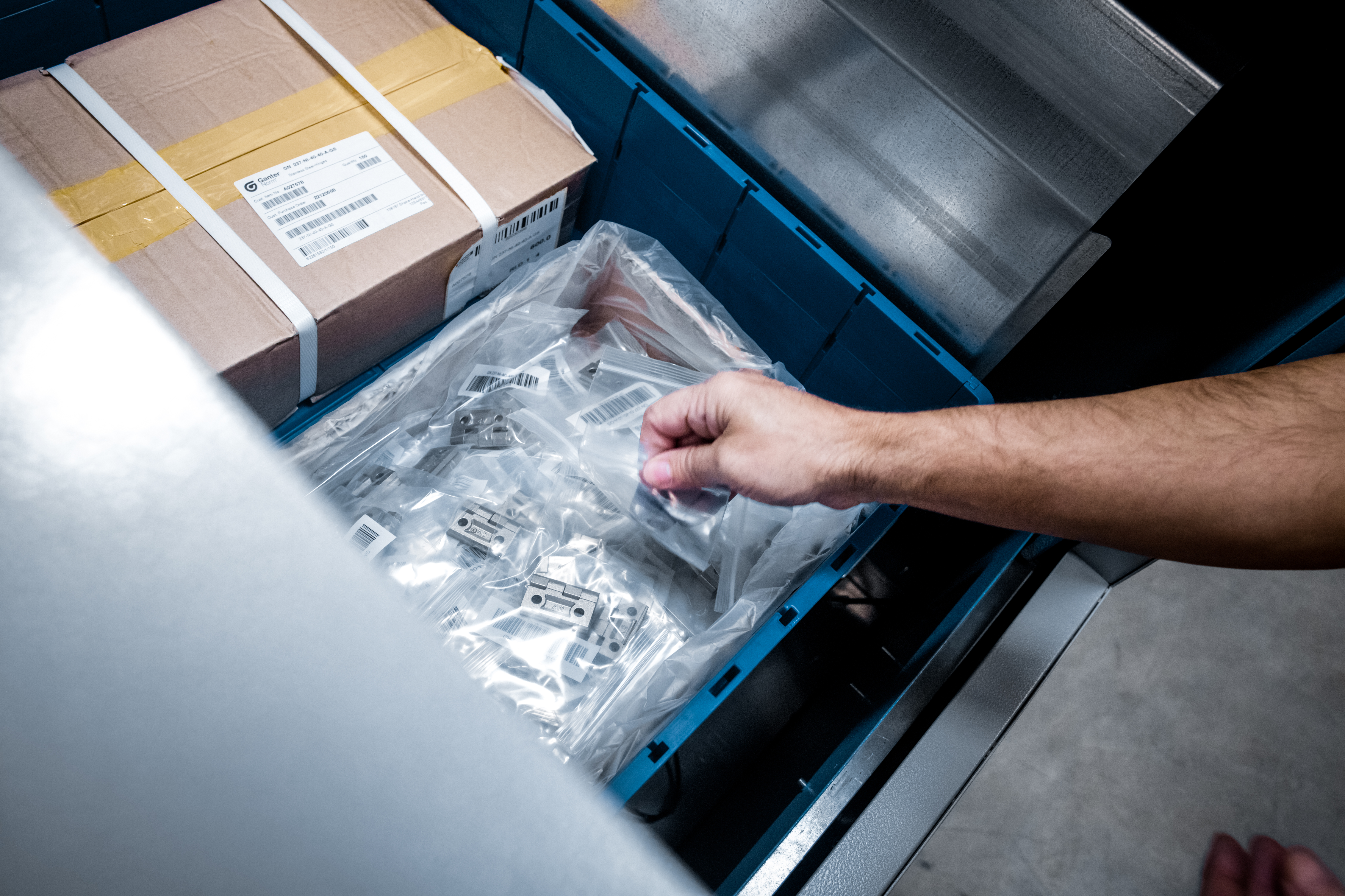 Kardex Miniload-in-a-Box