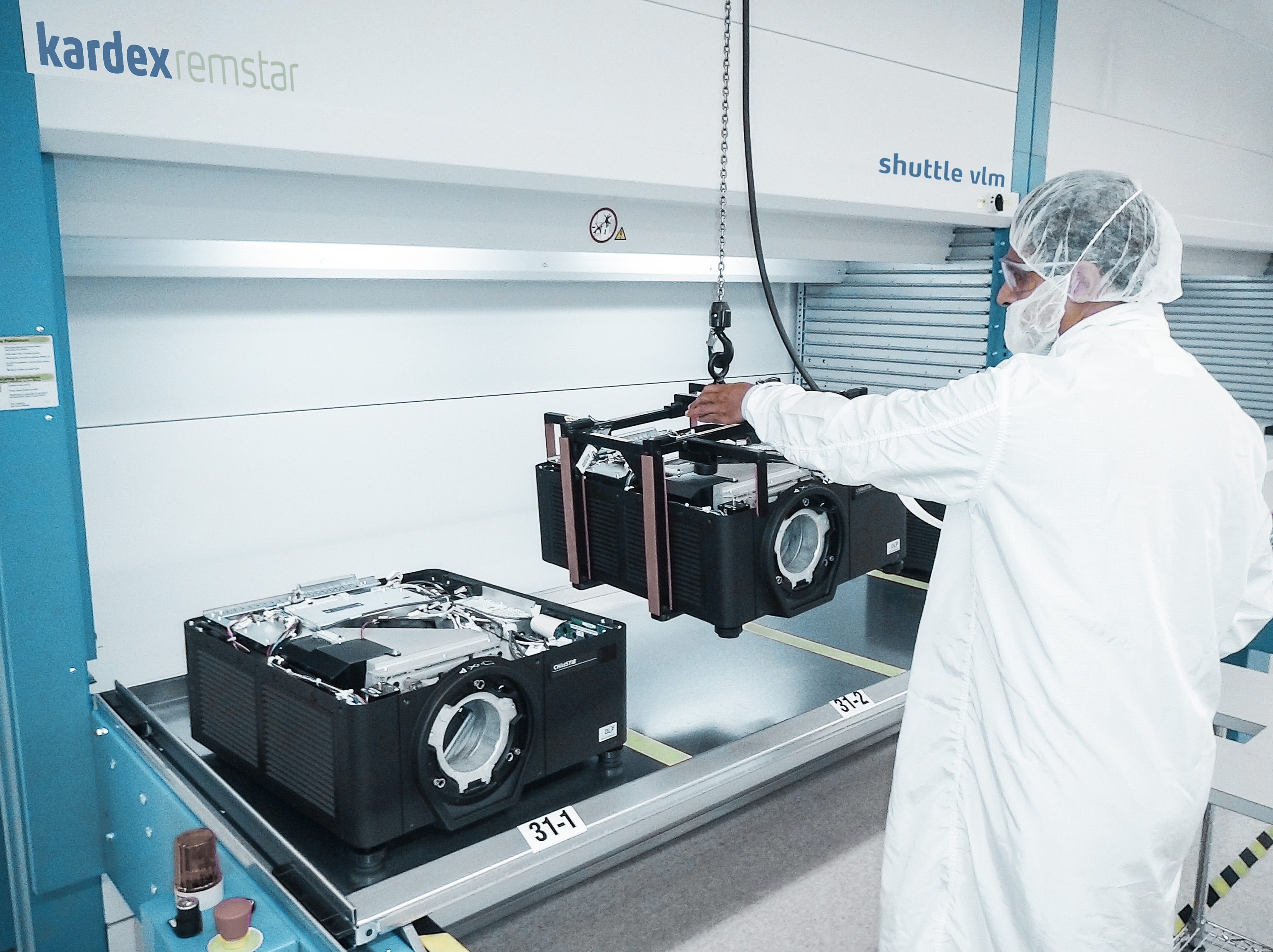 Kardex shuttle for heavy and oversized goods