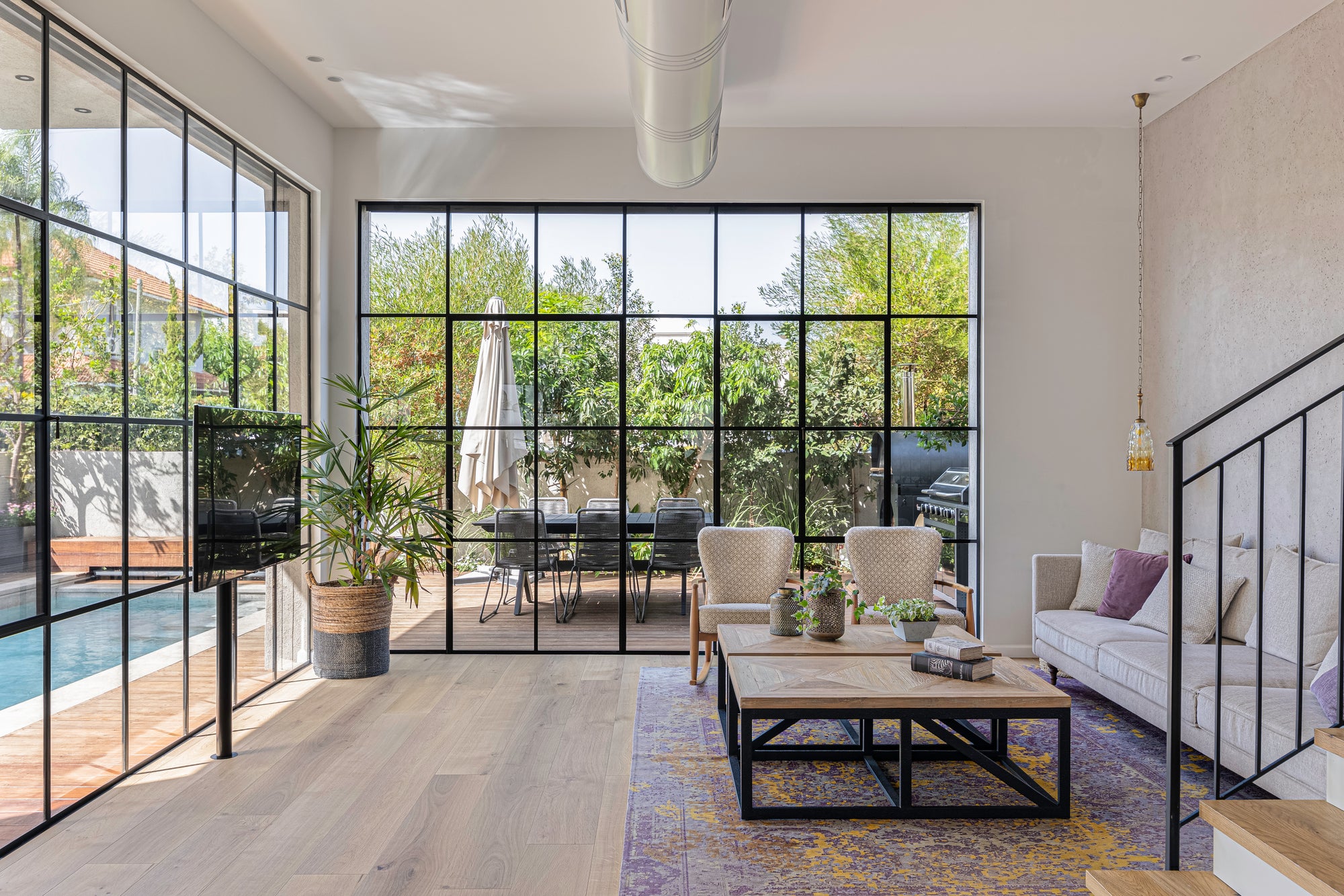 6 Reasons to Consider the Timeless Elegance of Steel Windows and Doors