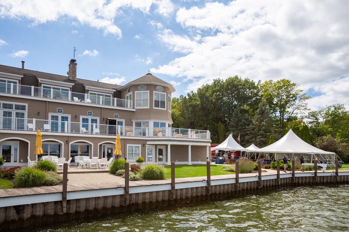 Tiara Yachts Corporate Yachting Center Lakeside