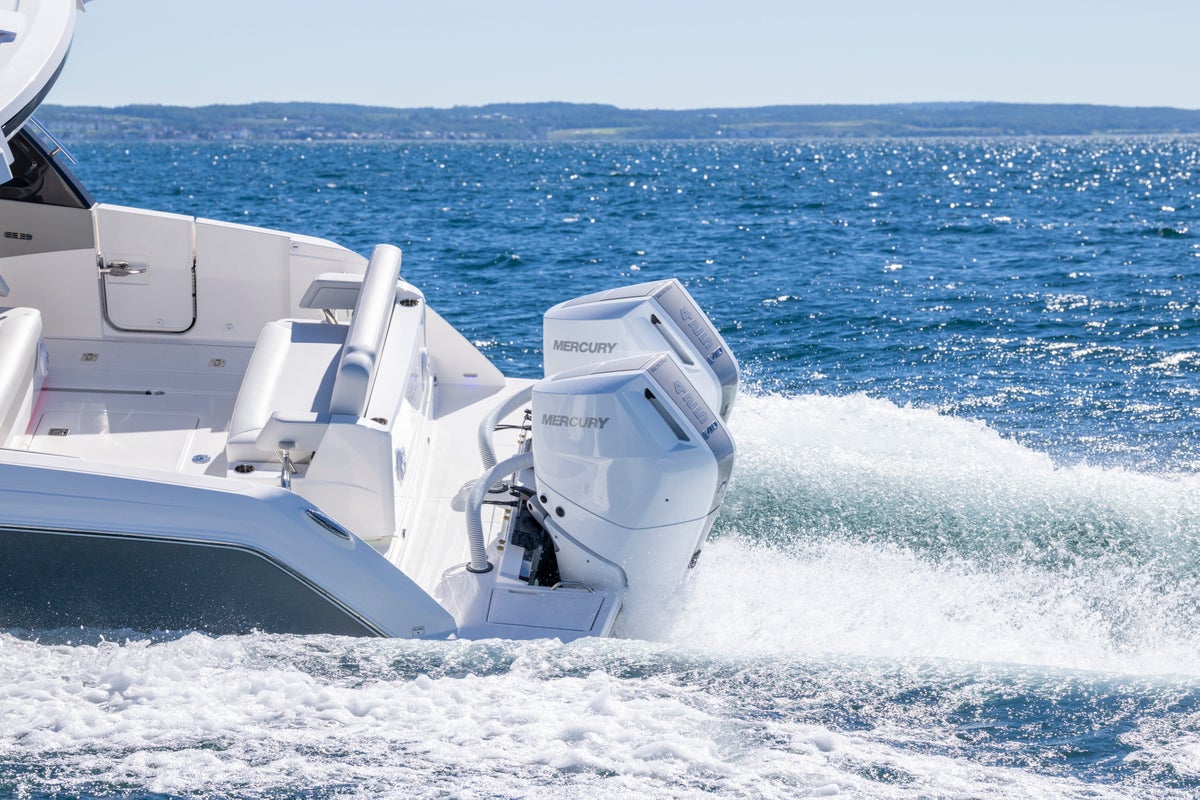 Tiara Yachts 35 LS Twin Mercury 425s