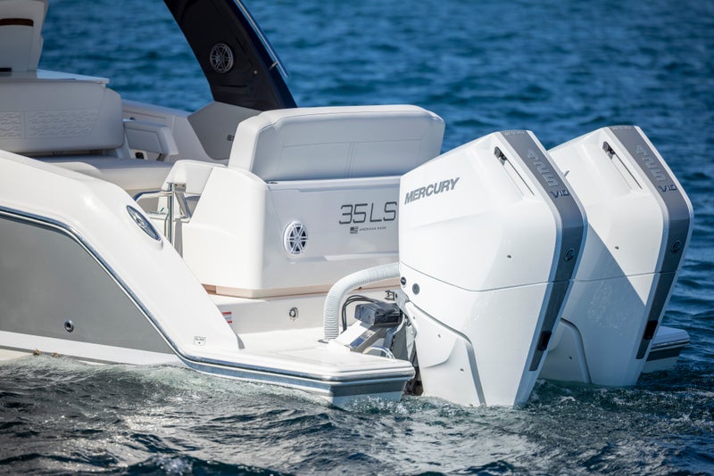 Tiara Yachts 35 LS Twin Mercury 425s - Tiara Yachts 35 LS Luxury Yacht