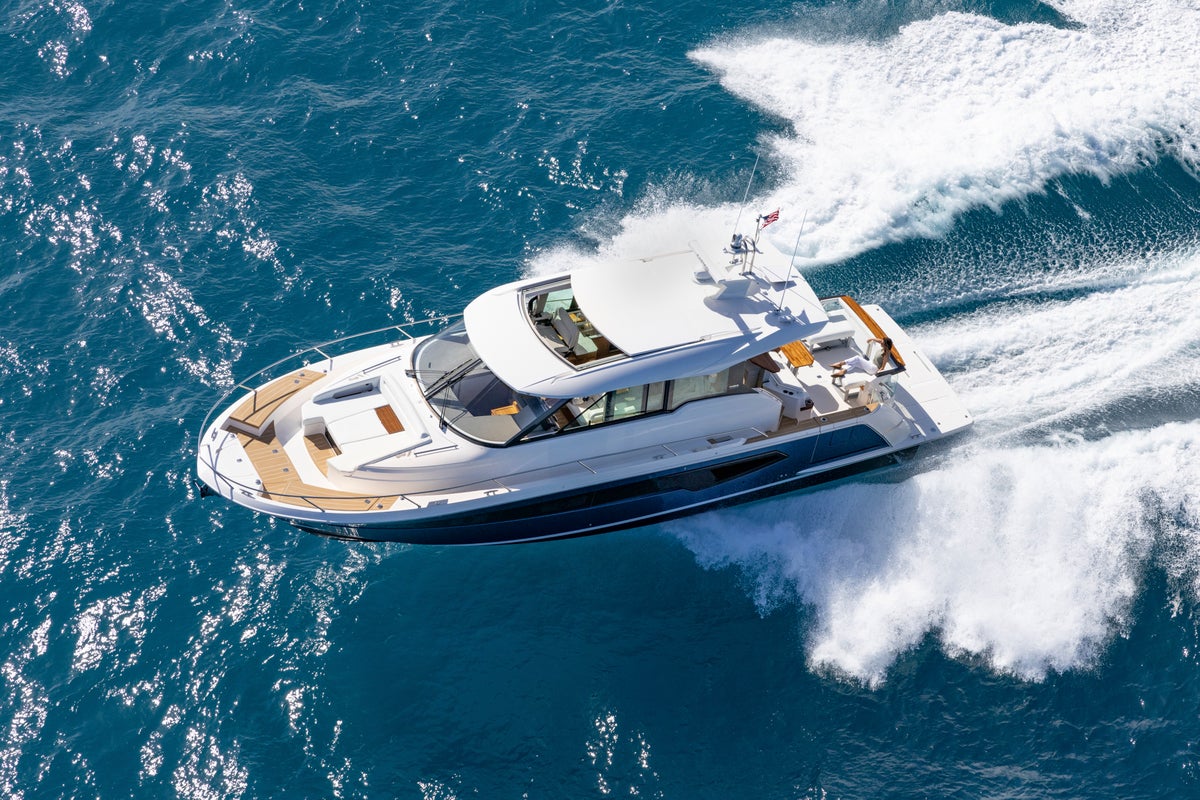 Tiara Yachts EX 54 Heli Running Port Side Aerial
