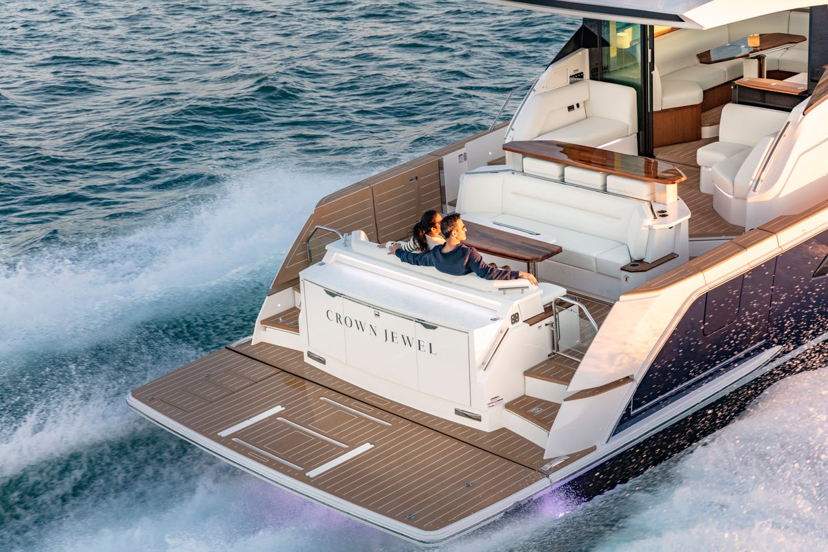 EX 60, Crown Jewel, Cockpit