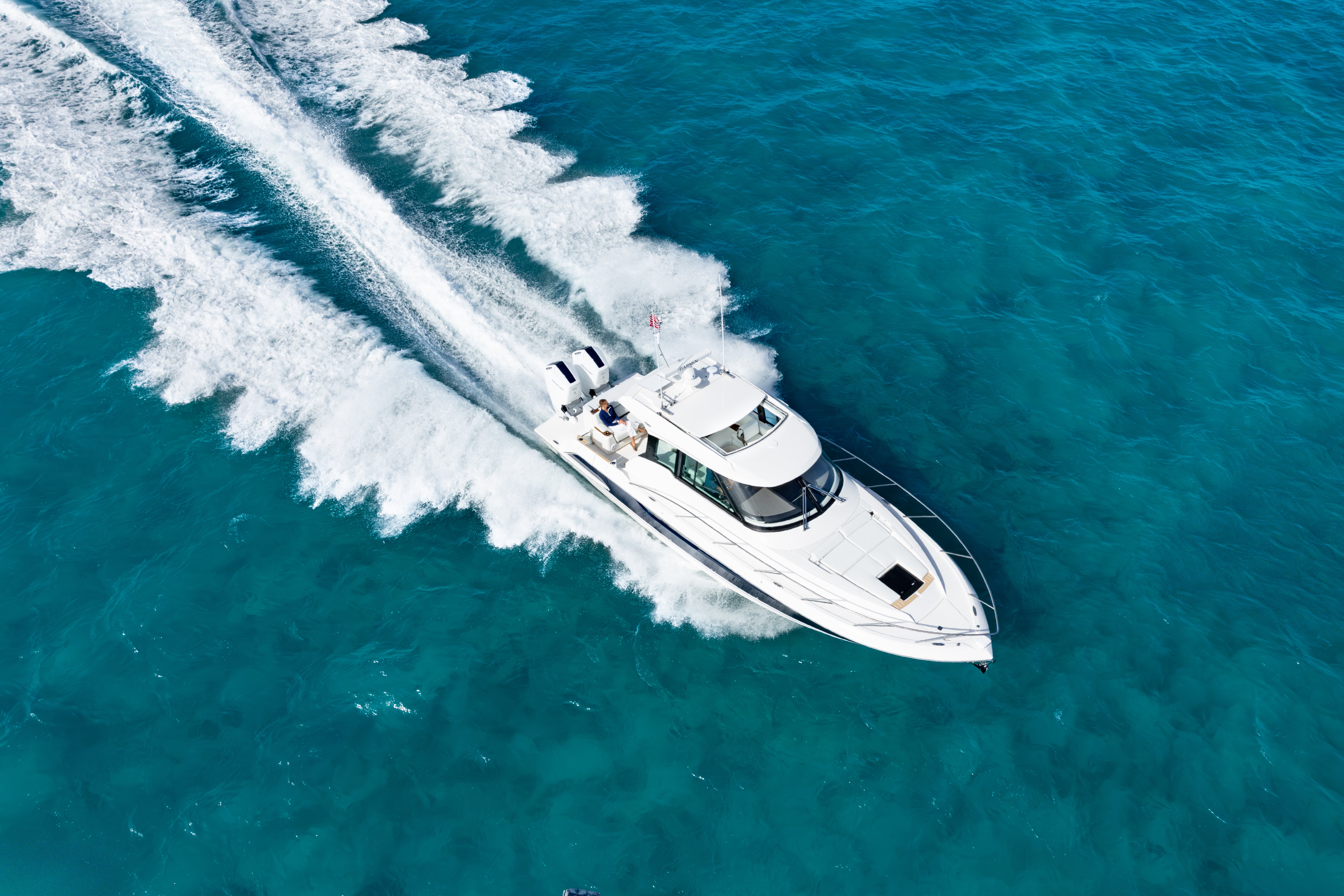 Tiara 39 LE
