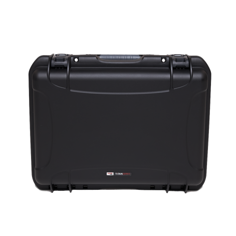 Waterproof case w/divider system; 20"x14"x8"