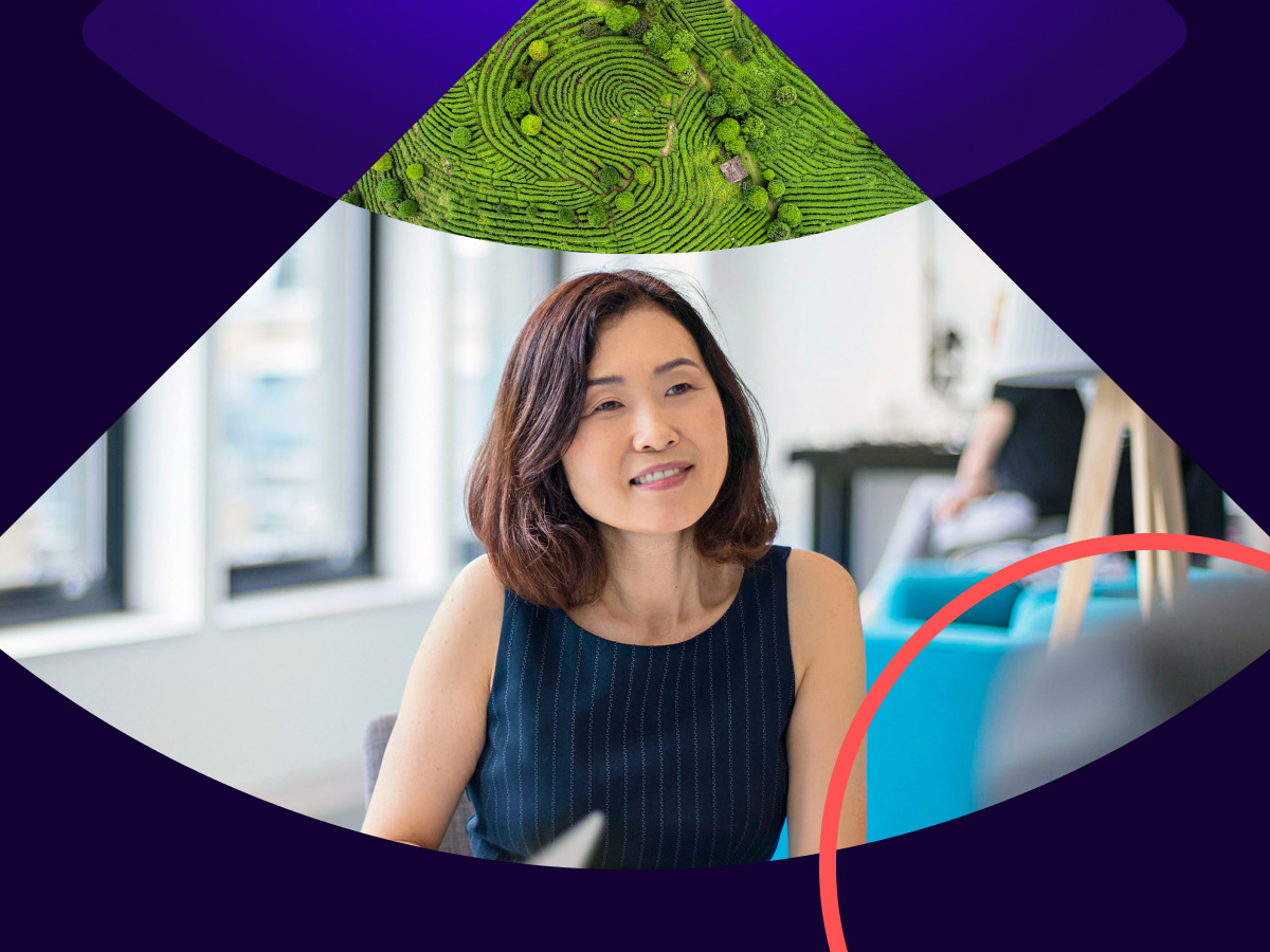 オフィスで働く女性