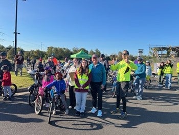 Dr. Reid at the Mount Vernon Family Ride Bike Rodeo.