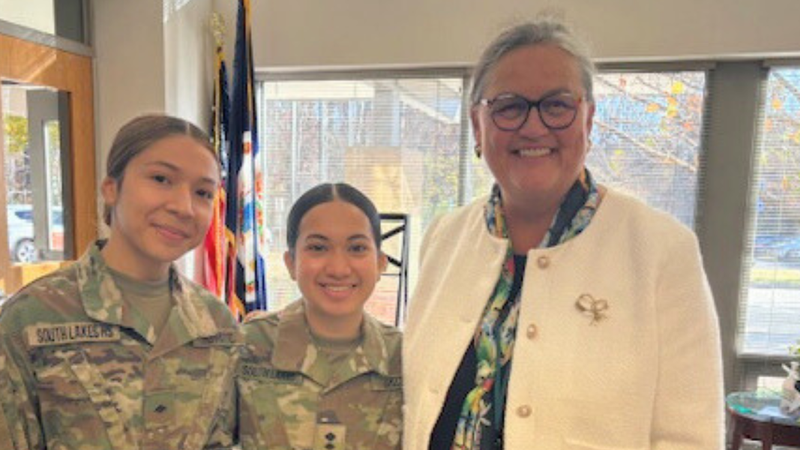 Dr. Reid with JROTC students at South Lakes High School.