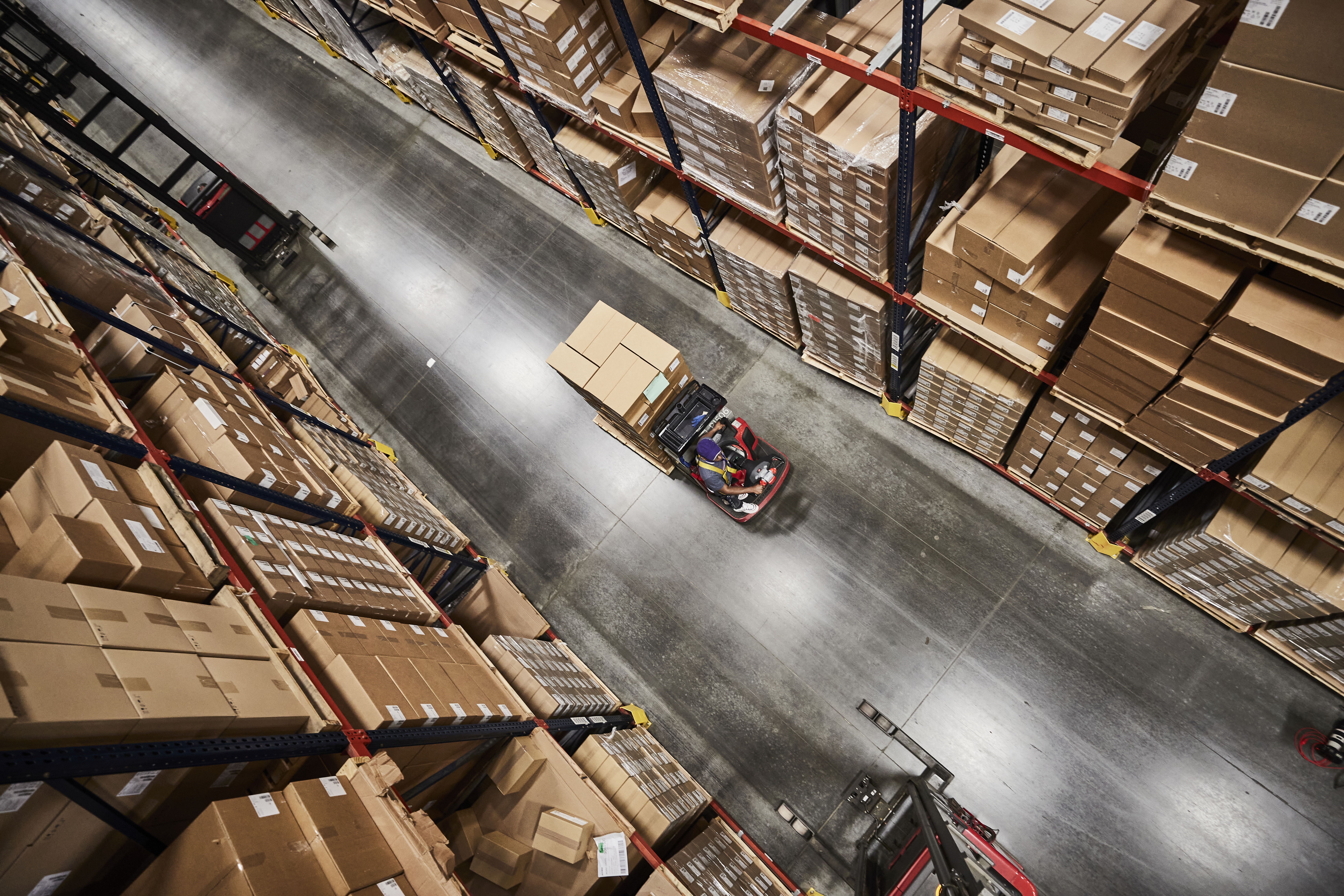 FedEx® Mobileアプリで管理しましょう