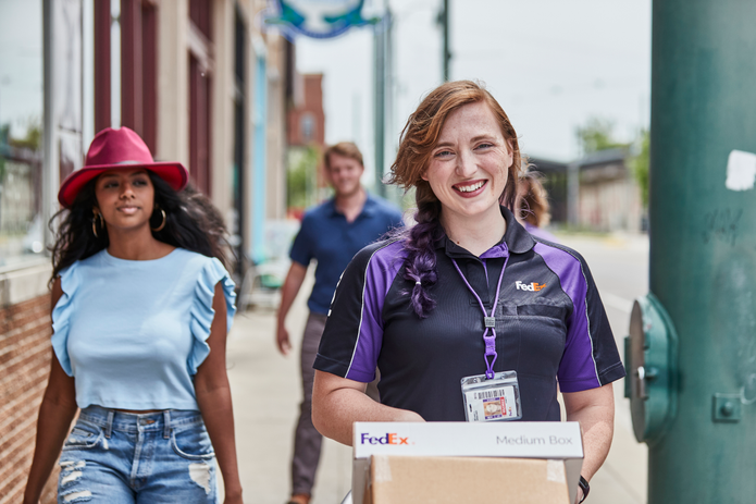 Home | Tracking, Shipping, and Locations | FedEx Canada