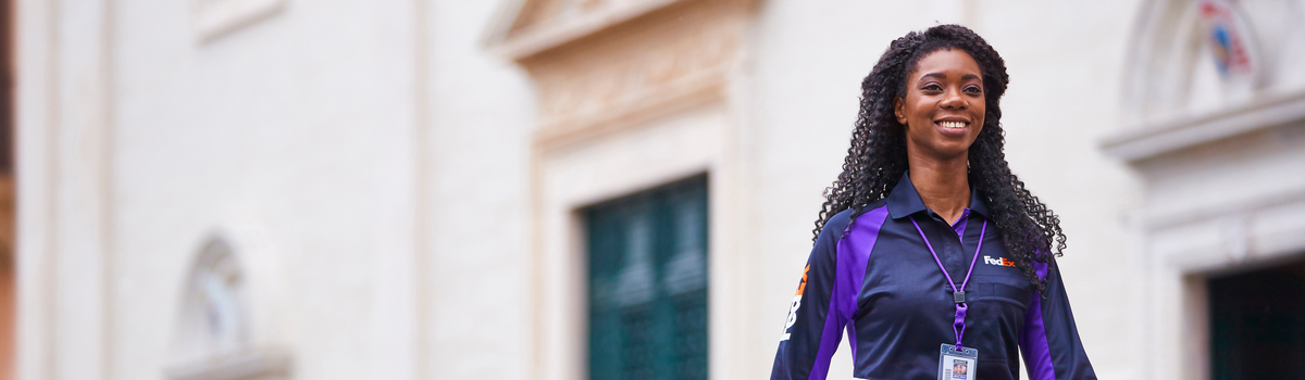 FedEx delivery van in Rome