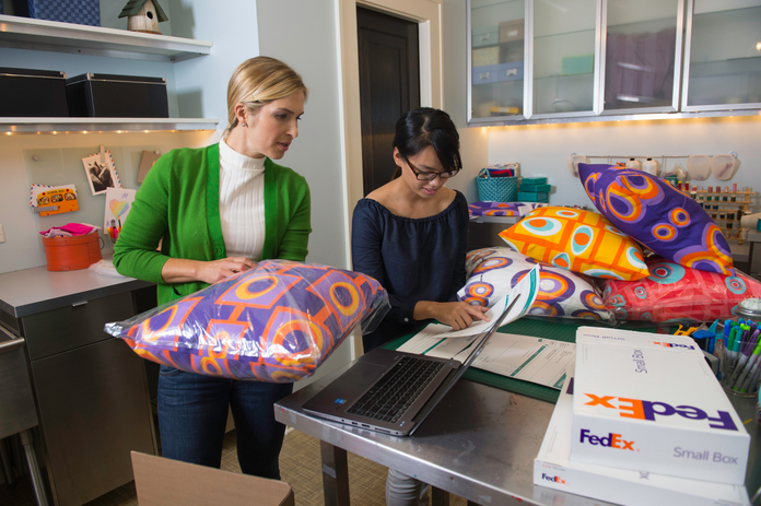 Customer Service and Support| FedEx