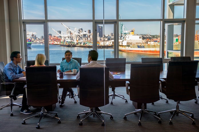 4 people in a meeting