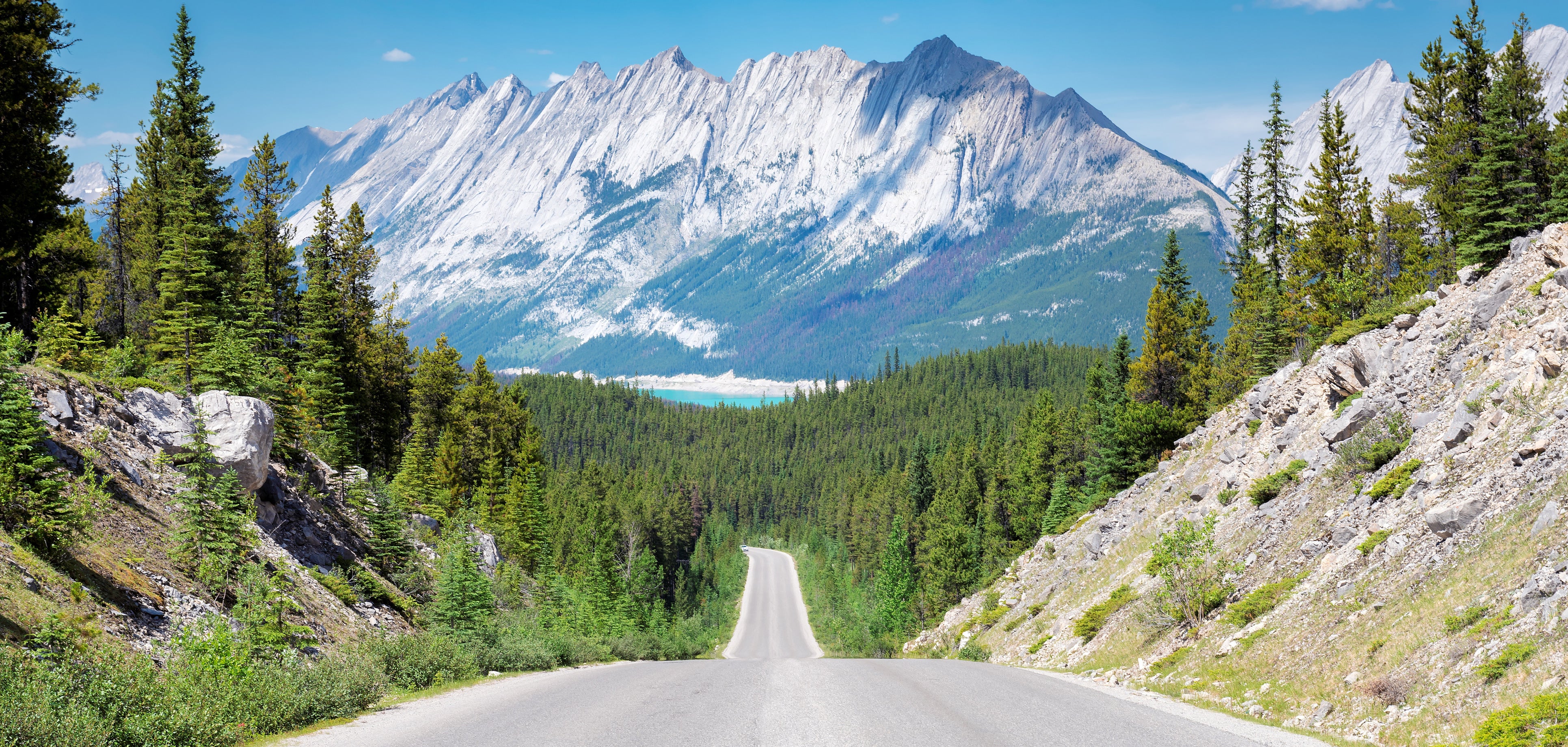 road through mountain landscape