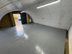 An empty arch with white lining