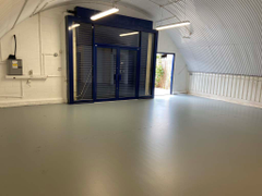 An empty arch with white lining