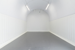 An empty arch with white lining