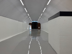 An empty arch with white lining