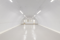 An empty arch with white lining